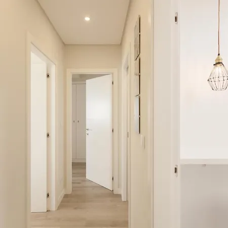 Flh Marques Pombal Flat With Balcony