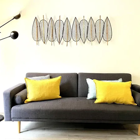 Flh Marques Pombal Flat With Balcony *