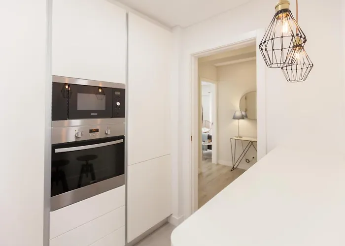 Flh Marques Pombal Flat With Balcony