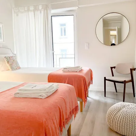 Flh Marques Pombal Flat With Balcony דירה