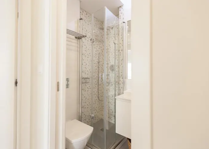 Apartment Flh Marques Pombal Flat With Balcony Lisbon